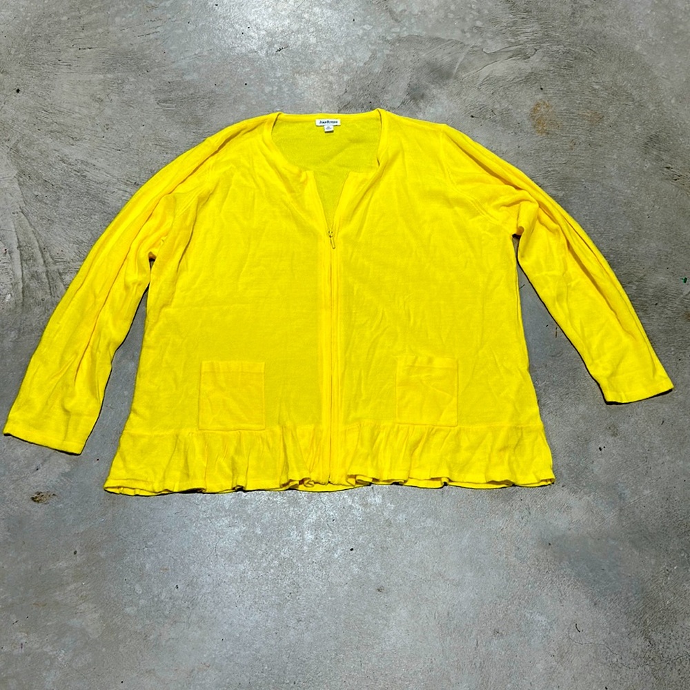 Yellow‎ light weight sweater with ruffle bottom / Joan Rivers Brand / Size 2X